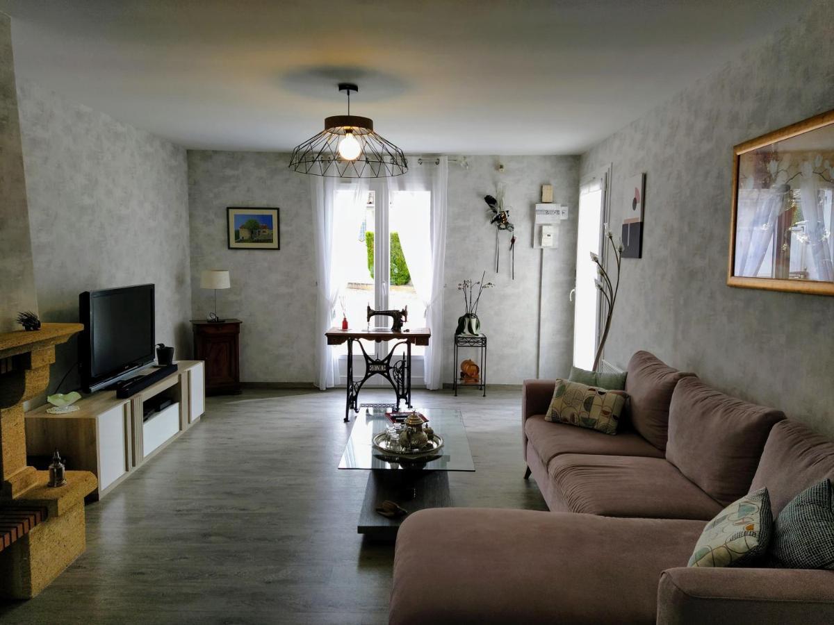Maison Plain Pied Avec Jardin, Terrasse Et Veranda Cognac Buitenkant foto